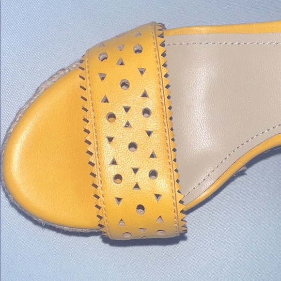 NIB• Botkier • SZ 6.5, Espadrille Yellow Perforated Wedge Heels - Picture 6 of 14
